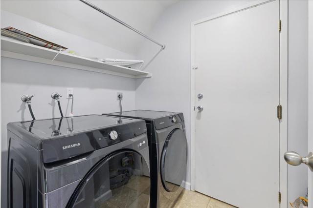 2434 Hastings Drive, Belmont CA: https://media.crmls.org/mediaz/7b50fd41-c876-49d6-ac36-03fa4b562436.jpg
