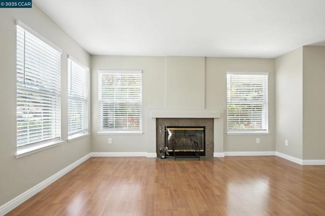 305 Daybreak Court, San Ramon CA: https://media.crmls.org/mediaz/7b5107eb-9e58-4292-bc3f-940c24f5c93c.jpg