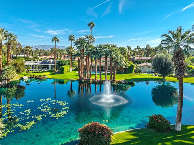 71170 W Thunderbird Terrace, Rancho Mirage CA: https://media.crmls.org/mediaz/7b51628f-7431-4ca9-9961-1d617b771ba6.jpg