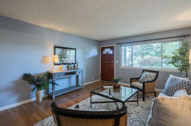 626 Ester Way, Watsonville CA: https://media.crmls.org/mediaz/7b517041-0339-4e1a-a497-bd4b6d59280b.jpg