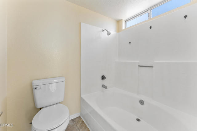 Detail Gallery Image 28 of 46 For 23569 Parkland Ave. Ave, Moreno Valley,  CA 92557 - 3 Beds | 2/1 Baths