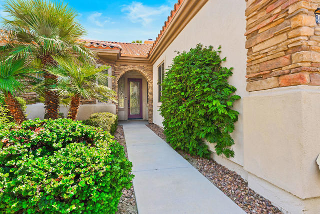 80591 Avenida Santa Marta, Indio CA: https://media.crmls.org/mediaz/7b538e29-d557-40e0-8dff-459e213d741d.jpg