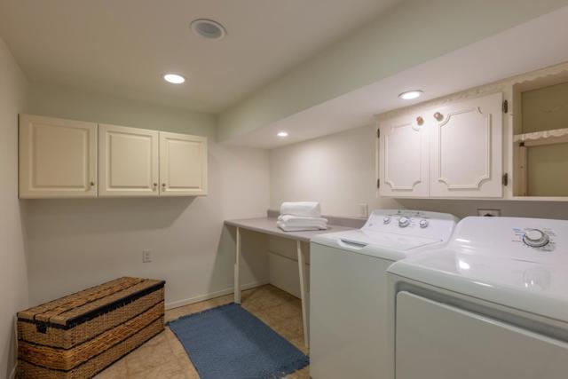 56 Skyline Crest Drive, Monterey CA: https://media.crmls.org/mediaz/7b53ee4e-634d-4324-bb8b-a1ff625eb89d.jpg