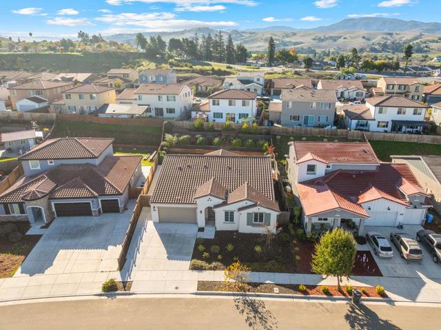 20 Hospital Road, Hollister CA: https://media.crmls.org/mediaz/7b53f382-9dd9-4efd-81e7-6fafd1b829aa.jpg