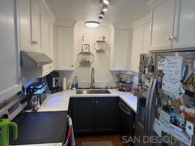 4666 HOME, San Diego CA: https://media.crmls.org/mediaz/7b5401fd-9c00-4e4a-8018-f87d3f19c569.jpg