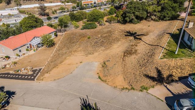0 Allea Lane, Vista CA: https://media.crmls.org/mediaz/7b547d03-6edd-48d0-b7ac-f24157c5de91.jpg