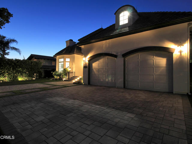 1929 Lyans Drive, La Canada Flintridge CA: https://media.crmls.org/mediaz/7b549f79-c246-4256-94db-8d87fc47d244.jpg