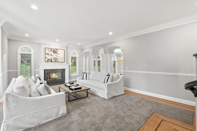 13206 Wright Way, Los Altos Hills CA: https://media.crmls.org/mediaz/7b55a4b5-1d93-4ba5-9f17-61770367dcfb.jpg
