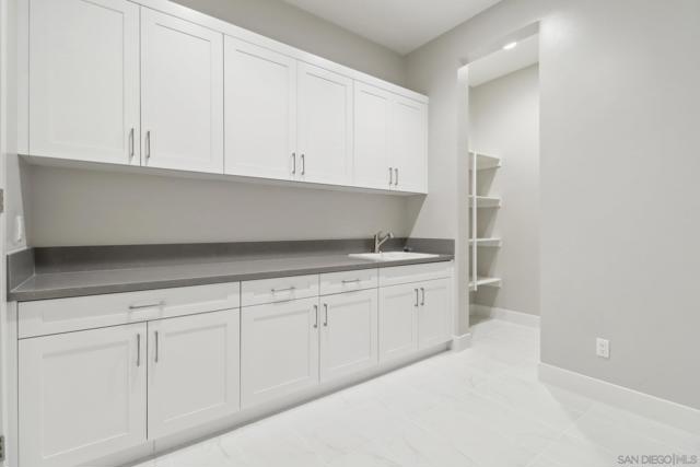Image 32 of 50 For 15123 Larchmont St