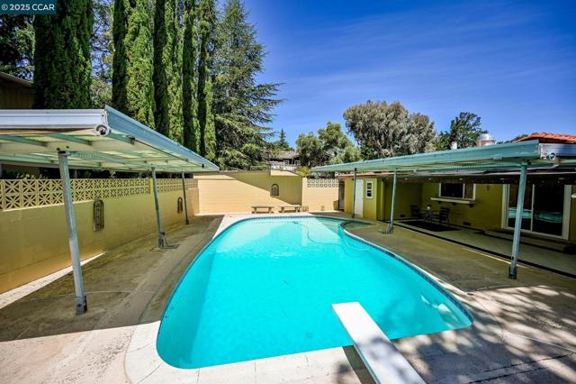 3698 De Rosa Ct, Concord CA: https://media.crmls.org/mediaz/7b56ca6a-218e-4a94-87e8-2c2a6264857b.jpg