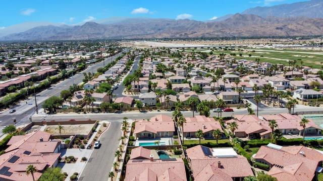 67892 Mccallum Way, Cathedral City CA: https://media.crmls.org/mediaz/7b56cdf0-70a3-4aa5-9c6b-bdafc391458a.jpg