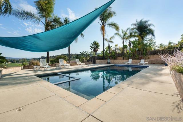3647 Laketree Dr., Fallbrook CA: https://media.crmls.org/mediaz/7b594b04-5702-4e4b-b7fc-a708001e2f9a.jpg