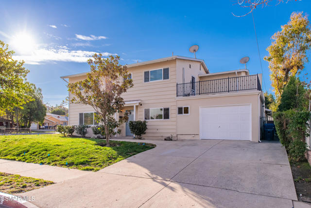 22002 Ybarra Road, Woodland Hills CA: https://media.crmls.org/mediaz/7b5d38fe-2061-4cf7-9243-d1cf85d574a9.jpg