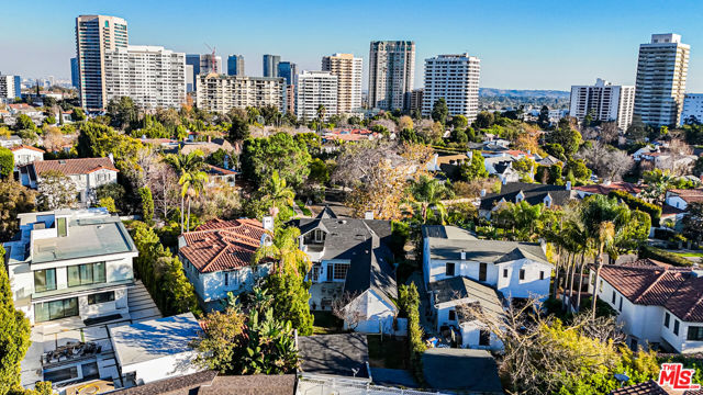 4 Bed Home for Sale in Los Angeles, California