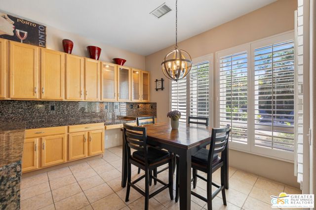 40870 Avenida Rosario, Palm Desert CA: https://media.crmls.org/mediaz/7b5f42fe-1813-40ca-867f-f11190836322.jpg