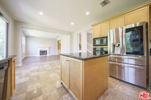 629 Milford Street, Los Angeles CA: https://media.crmls.org/mediaz/7b6069d5-880d-470a-ad65-02e183b8aac4.jpg