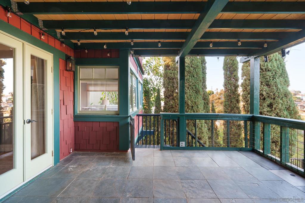 1421 Edgemont St. - photo 9