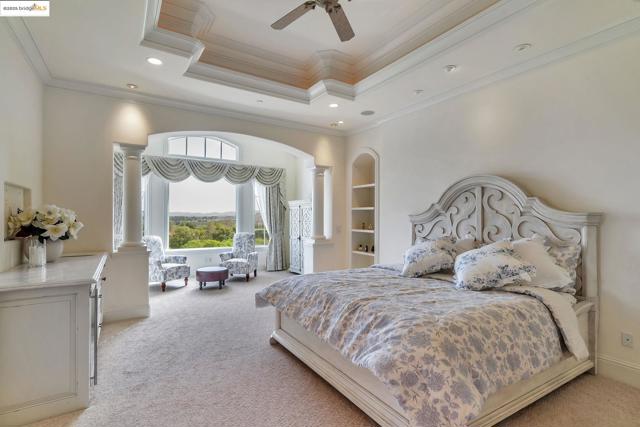 1853 Via Di Salerno, Pleasanton CA: https://media.crmls.org/mediaz/7b616230-6371-4a17-9721-2e93aab06e56.jpg