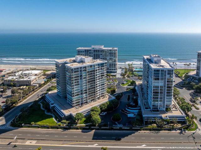 1820 Avenida Del Mundo, Coronado CA: https://media.crmls.org/mediaz/7b623555-4081-4607-aac0-30e72e20d844.jpg