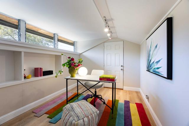 86 Rittenhouse Avenue, Atherton CA: https://media.crmls.org/mediaz/7b6255e5-a488-41e9-b051-22dcd5f3ee6c.jpg