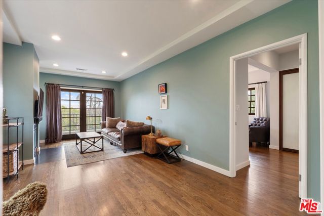 816 Hyperion Avenue, Los Angeles CA: https://media.crmls.org/mediaz/7b6260e7-327d-4572-9978-b5d84d2dd488.jpg