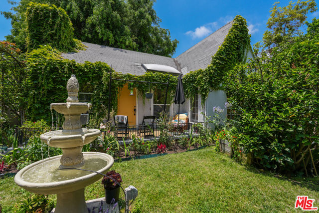 523 S Coronado Street, Los Angeles CA: https://media.crmls.org/mediaz/7b62c77a-4a34-466f-9b71-1324ae050722.jpg