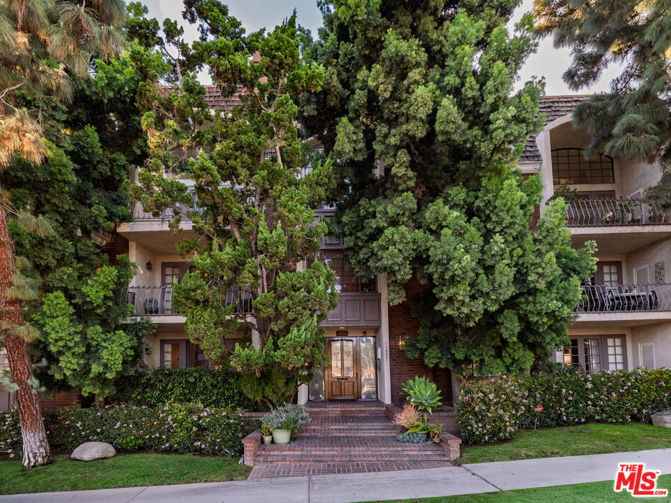 10327 Missouri Avenue #105