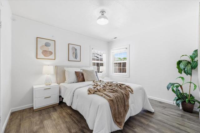 1019 Riverton Drive, San Carlos CA: https://media.crmls.org/mediaz/7b633ea6-8685-4bc2-8f50-77cc1d20c0fe.jpg