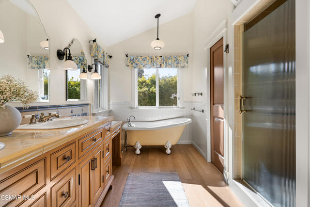 2008 Goldenrod Court, Westlake Village CA: https://media.crmls.org/mediaz/7b63a8fb-b286-42fa-afc7-fd271d82f414.jpg