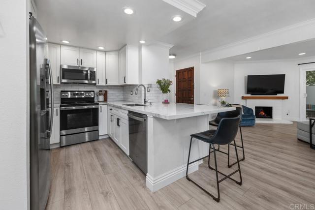 Detail Gallery Image 1 of 1 For 6884 Caminito Montanoso #25,  San Diego,  CA 92119 - 3 Beds | 2 Baths