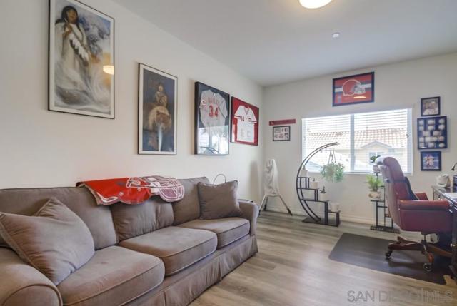 1249 12Th, Imperial Beach CA: https://media.crmls.org/mediaz/7b63d363-c04e-4e0c-aac1-e99af550b33d.jpg