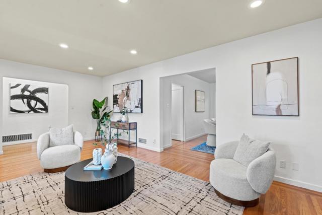 351 Jeter Street, Redwood City CA: https://media.crmls.org/mediaz/7b64231f-bfbf-4966-beee-a157b9b3fd05.jpg