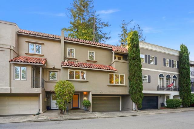 1621 Stone Pine Lane, Menlo Park CA: https://media.crmls.org/mediaz/7b649d40-807a-4773-b77f-d8d8ac442e94.jpg