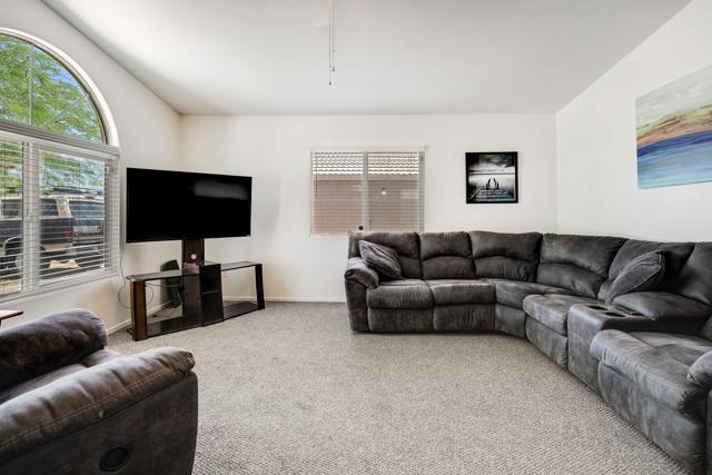 Image 20 of 46 For 1229 Roselle Avenue