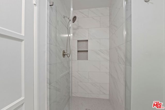 1248 N Crescent Heights Boulevard, West Hollywood CA: https://media.crmls.org/mediaz/7b66f961-40de-4eb6-a5cd-e72df6eeebb3.jpg