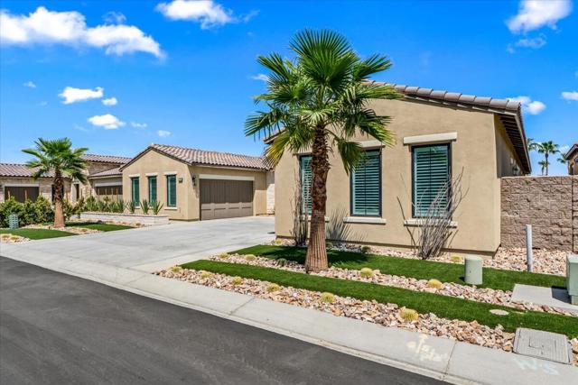 57870 Stone Creek W Trail, La Quinta CA: https://media.crmls.org/mediaz/7b682860-175d-4322-b430-88a9b2e19669.jpg