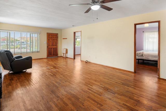 354 Sunrise Drive, San Ysidro CA: https://media.crmls.org/mediaz/7b684998-dd29-4e44-b3d8-dad741c8f1a5.jpg