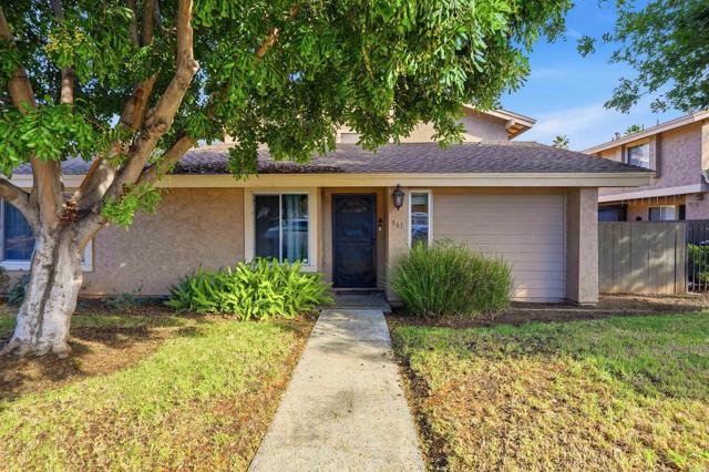 Detail Gallery Image 3 of 14 For 961 Jamacha Rd a,  El Cajon,  CA 92019 - 2 Beds | 1 Baths