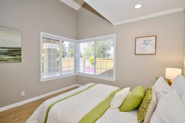4330 Peregrine Way, Fremont CA: https://media.crmls.org/mediaz/7b69ea71-a14a-4b81-8a28-c65758a9ccf7.jpg