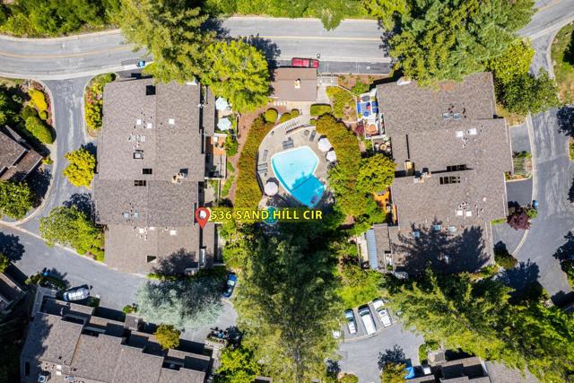 536 Sand Hill Circle, Menlo Park CA: https://media.crmls.org/mediaz/7b6a53f9-b8a1-4eb9-a1f5-f22314ab3737.jpg