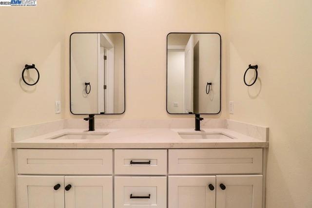 5232 Henderson Ct, Antioch CA: https://media.crmls.org/mediaz/7b6a7e9d-4abe-4265-afcd-7ec144a9c3bc.jpg