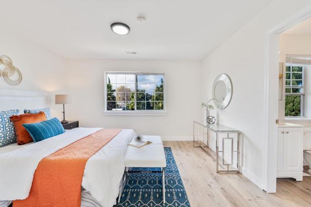 240 Daphne Way, East Palo Alto CA: https://media.crmls.org/mediaz/7b6aa071-fd76-43df-ba35-ae54860ac34b.jpg