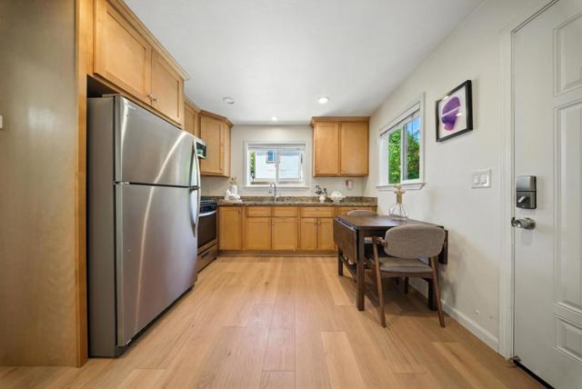 185 N 9th Street, San Jose CA: https://media.crmls.org/mediaz/7b6b5eff-f29e-4110-bd5c-13d130aaf90c.jpg