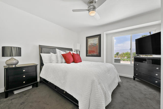 78087 Cobalt Court, La Quinta CA: https://media.crmls.org/mediaz/7b6bdef5-0786-45c1-9662-660c882b425e.jpg