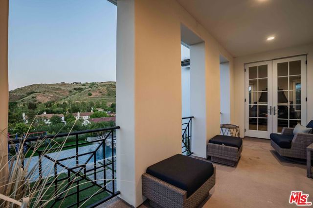 6 Bed Home for Sale in Calabasas, California