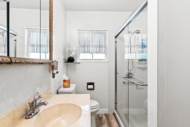 18289 Meekland Ave, Hayward CA: https://media.crmls.org/mediaz/7b6cbb78-bd89-44b1-a624-ad3599086854.jpg