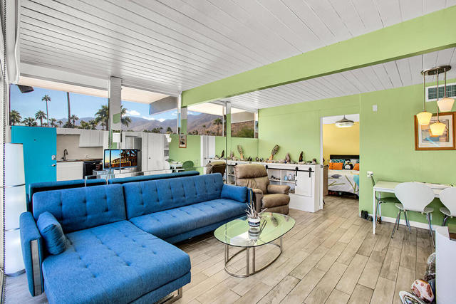 1111 E Palm Canyon Drive, Palm Springs CA: https://media.crmls.org/mediaz/7b6d988e-7a9b-46b5-8d7e-5725a87c14dd.jpg