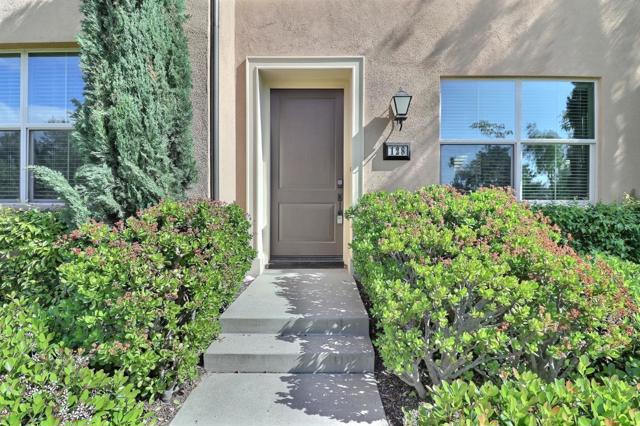 128 Parkwood, Irvine CA: https://media.crmls.org/mediaz/7b6e299e-5c8b-4d75-af1b-0eb8648b27a6.jpg