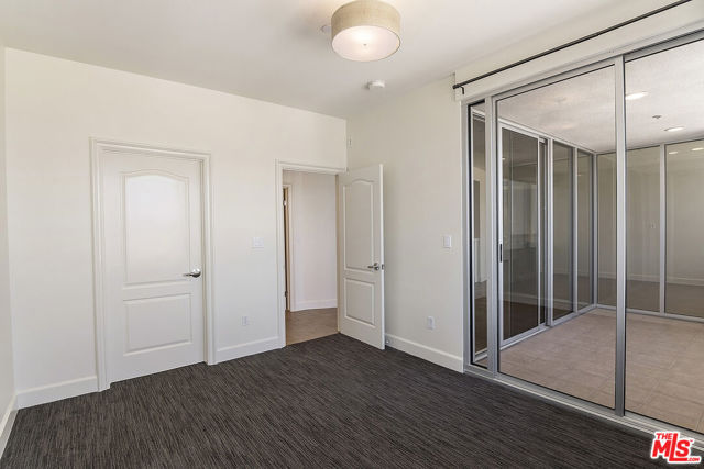 5670 Wilshire Boulevard, Los Angeles CA: https://media.crmls.org/mediaz/7b6eec15-4de0-47e4-b4b0-3e297fdf216f.jpg