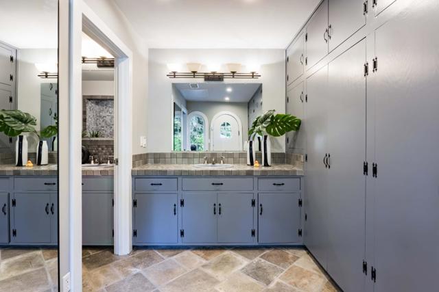 976 Laurel Glen Drive, Palo Alto CA: https://media.crmls.org/mediaz/7b6efc68-75ed-4a63-b9f1-05dd4d4ba2cc.jpg